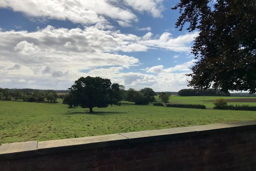 Hall Cottage, Wighill Near York And Leeds Tadcaster 0*,